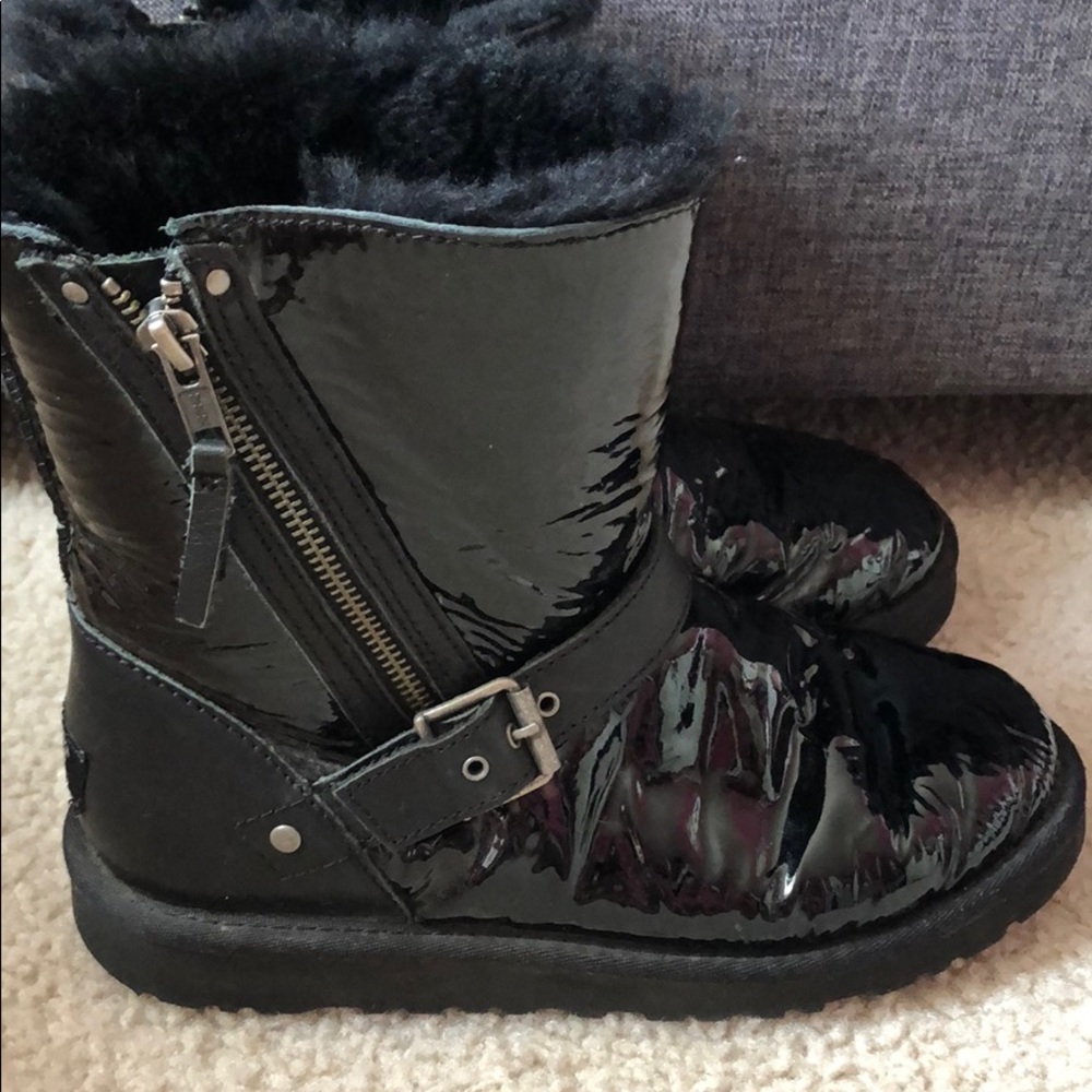 Paten leather black kids UGG boots